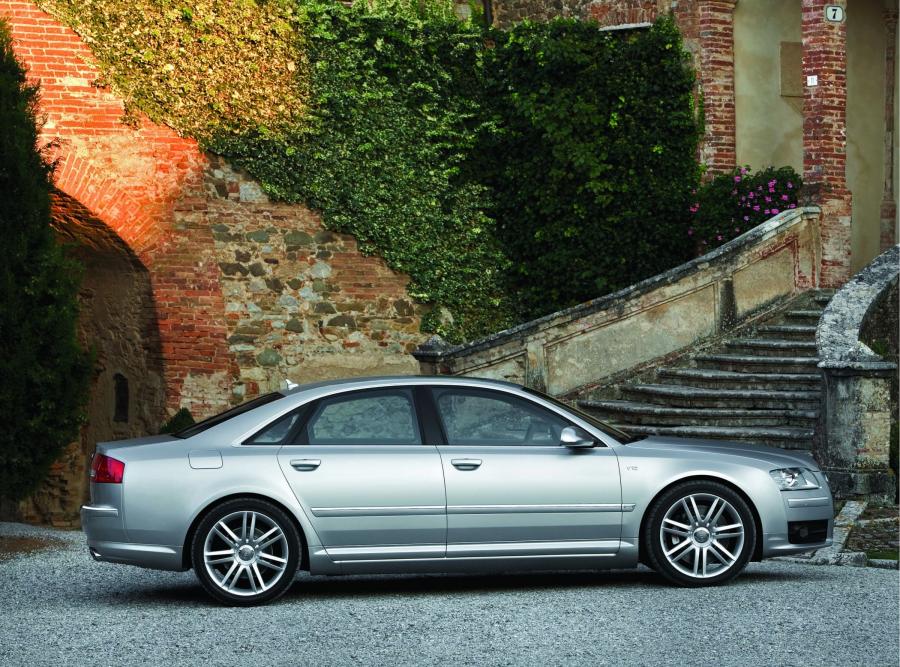  Audi S8 (D3) 2005 года  (WW) (фото 52 из 61)